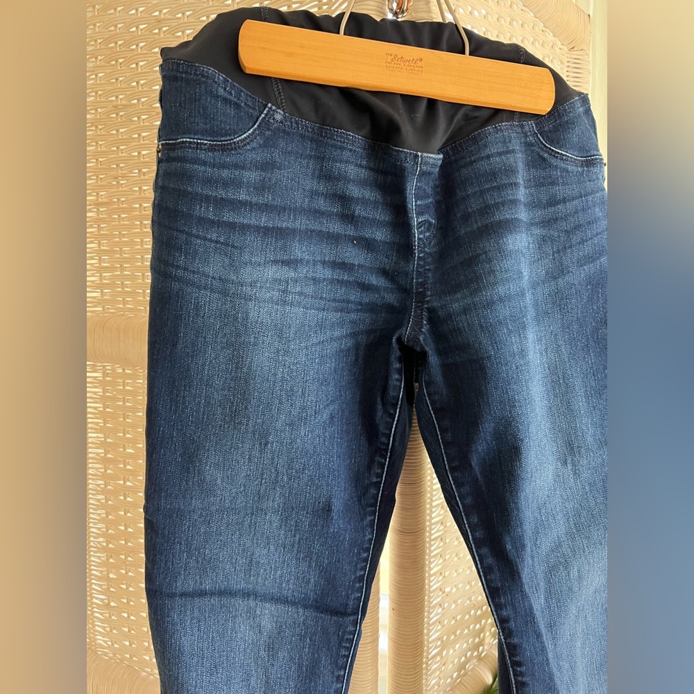 Ingrid and Isabel maternity jeans, size 8